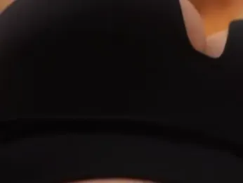 Luxya69 — Stripchat stream photo (Apr 2026)