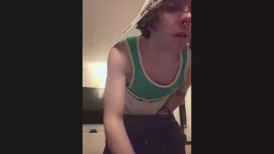 calzonchino — Cam4 stream photo (May 2025)