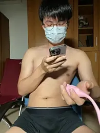 h4779150 — 在 stripchat 直播的网络摄像头模特