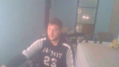 luismabi — Cam4 stream photo (Apr 2026)