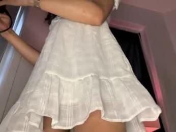 lia_hdz — 在 chaturbate 直播的网络摄像头模特