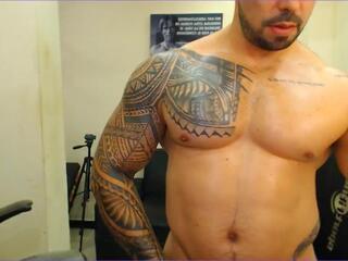 Mateo G — 在 flirt4free 直播的网络摄像头模特
