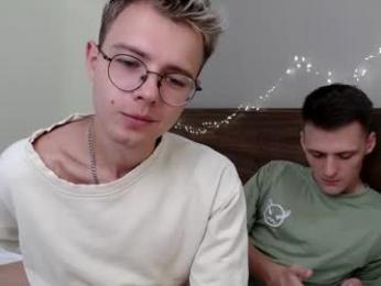 nikikerry_cum_ — Chaturbate stream photo (Mar 2026)