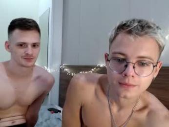 nikikerry_cum_ — Chaturbate stream photo (Mar 2026)