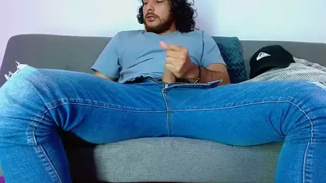 tuyo1995 — Stripchat stream photo (Dec 2025)