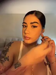 clarachanelricek — 在 stripchat 直播的网络摄像头模特