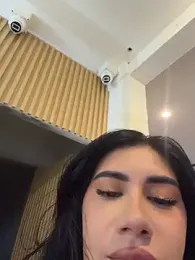 clarachanelricek — 在 stripchat 直播的网络摄像头模特