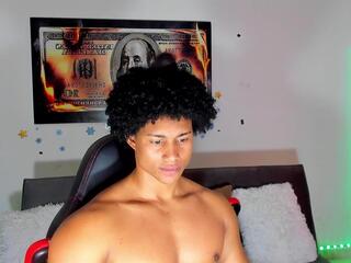 Nathan Smithh — 在 flirt4free 直播的网络摄像头模特