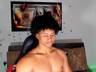 Nathan Smithh — 在 flirt4free 直播的网络摄像头模特