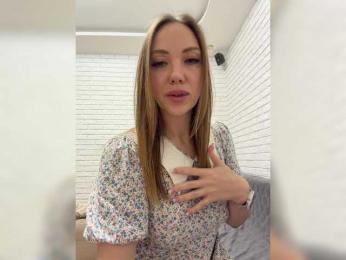 KitFox — 在 bongacams 直播的网络摄像头模特