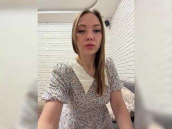 KitFox — 在 bongacams 直播的网络摄像头模特