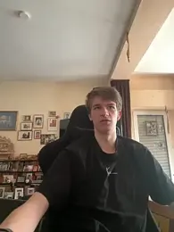 Maxi170301 — Stripchat stream photo (Apr 2026)