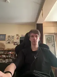 Maxi170301 — Stripchat stream photo (Apr 2026)