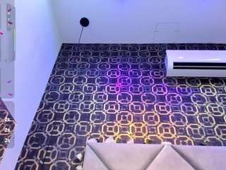 cherryblossom23 — Camsoda recorded stream image, 19.05.2025 01:50