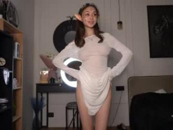 kusssecka — Chaturbate recorded stream image, 19.05.2025 15:00