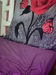 Zeina2024 — Stripchat recorded stream image, 19.05.2025 22:40
