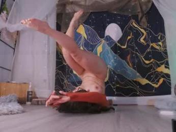 mollyflwers — Chaturbate recorded stream screenshot (20 May 2025)