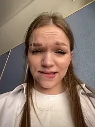 Porn_cornn — Stripchat recorded stream image, 21.05.2025 09:40