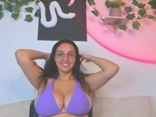nataliepeterson — Camsoda recorded stream image, 08.02.2025 21:20
