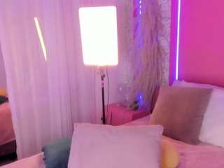 emyliesander — Camsoda recorded stream image, 21.05.2025 12:00