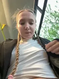 bambi_lu — Stripchat recorded stream image, 21.05.2025 17:00