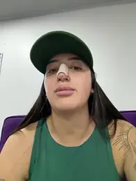 Hannahoff — Stripchat recorded stream image, 22.05.2025 00:00