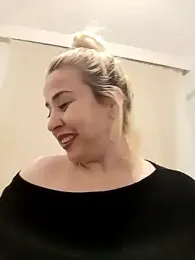 matbazell — Stripchat recorded stream image, 21.05.2025 22:40