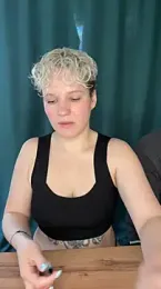 MrMrsRight — Stripchat recorded stream image, 22.05.2025 07:50