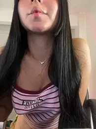 aly_golden_ — Stripchat recorded stream image, 22.05.2025 05:40