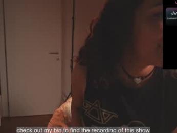 venus_in_jeans — Chaturbate recorded stream image, 22.05.2025 18:00