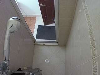 voyeurcam-baileybase-shower — Camsoda recorded stream image, 17.05.2025 17:00