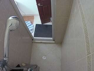 voyeurcam-baileybase-shower — Camsoda recorded stream image, 17.05.2025 17:00