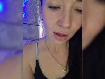_dashulka_ — Bongacams recorded stream image, 24.05.2025 01:40