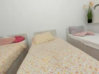 ehotlovea — Chaturbate recorded stream image, 24.05.2025 01:40