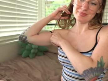 emma_ruby — Chaturbate recorded stream image, 24.05.2025 17:10