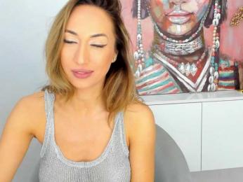 LuvC — Bongacams recorded stream image, 25.05.2025 11:40