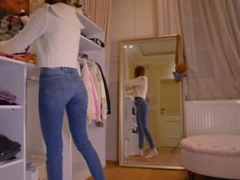 oooops__ — Chaturbate recorded stream image, 25.05.2025 16:00