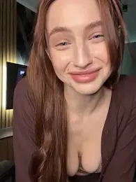Camilla_Railian — Stripchat recorded stream image, 26.05.2025 21:00