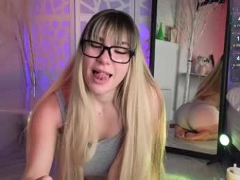 pepperxminthe — Chaturbate recorded stream image, 27.05.2025 04:30