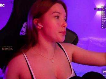 _Q_ — Bongacams recorded stream image, 27.05.2025 17:20