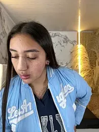 Hannahoff — Stripchat recorded stream image, 27.05.2025 21:20