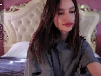 Enchantressss — Bongacams recorded stream image, 27.05.2025 22:00