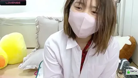 SUZU_ — Stripchat recorded stream screenshot (28 May 2025)