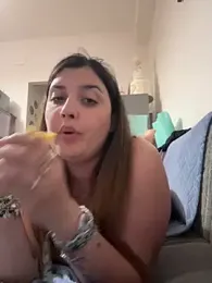 Novababy18 — Stripchat recorded stream screenshot (28 May 2025)