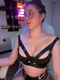 Sharon_07 — Stripchat recorded stream image, 28.05.2025 23:40