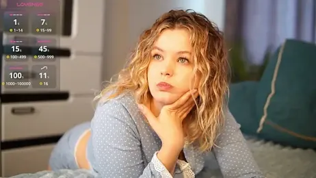 Milana15 — Stripchat recorded stream screenshot (29 May 2025)