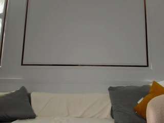 moonlovee — Camsoda recorded stream image, 30.05.2025 11:30