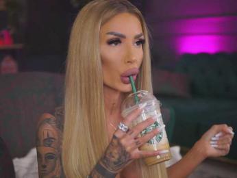 RaquelleVon — Bongacams recorded stream image, 30.05.2025 15:20