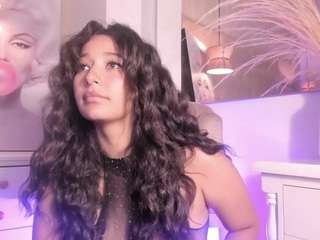 kiimthompson — Camsoda recorded stream image, 01.06.2025 16:10