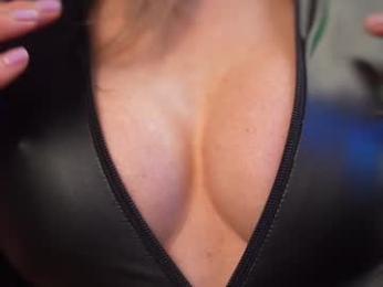 eva_fashionista — Chaturbate recorded stream screenshot (03 Jun 2025)